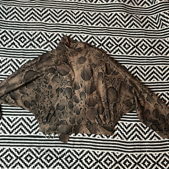 LEOPARD PRINT PUFFER JACKET - Picture 4 of 4